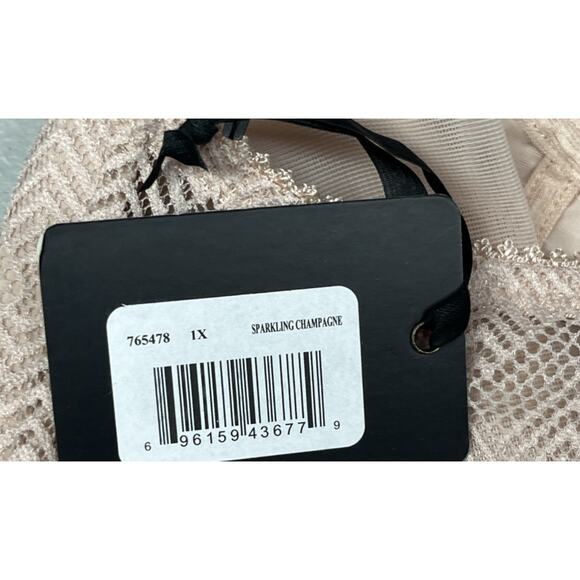 Ashley Graham Lace Bralette Size 1X Convertible Strap Sparking Champagne - Picture 5 of 7